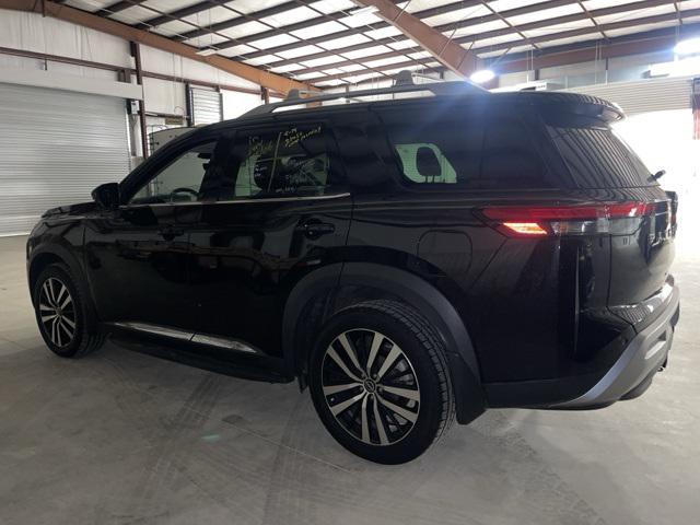 2023 Nissan Pathfinder Platinum 4WD 2023 Nissan Pathfinder Platinum 4WD