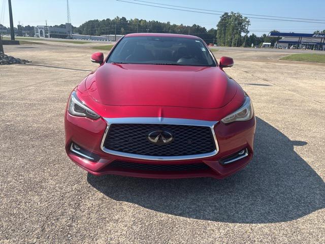 2021 INFINITI Q60 LUXE