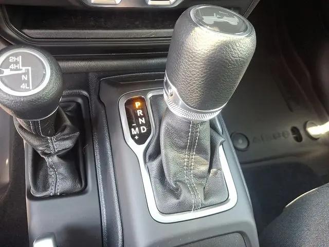 2025 Jeep Wrangler 4-Door Summit 4x4