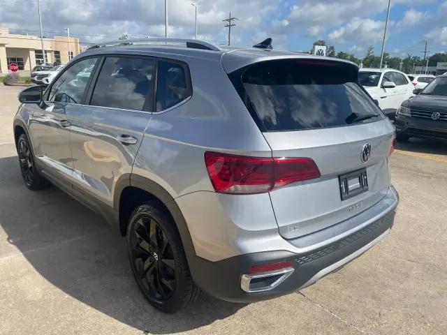 2024 Volkswagen Taos 1.5T SE