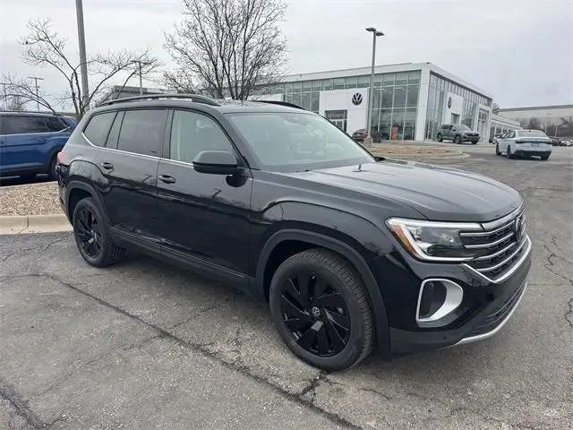 2026 Volkswagen Atlas SE with Technology