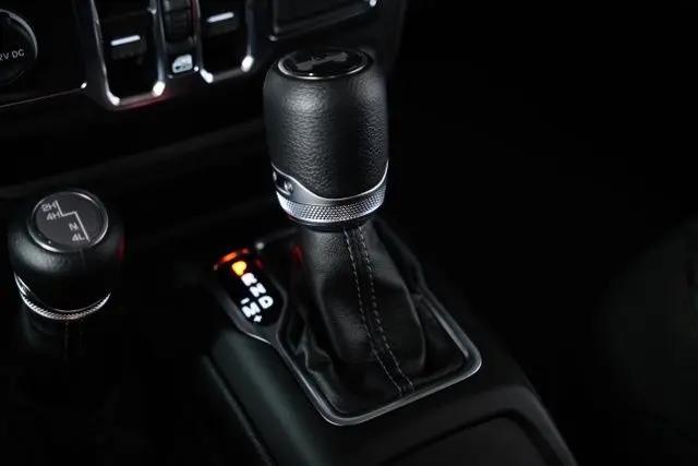 2025 Jeep Wrangler 4-Door Summit 4x4