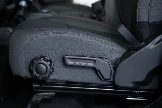 2025 Jeep Wrangler 4-Door Summit 4x4