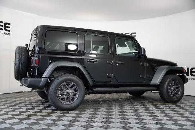 2025 Jeep Wrangler 4-Door Summit 4x4
