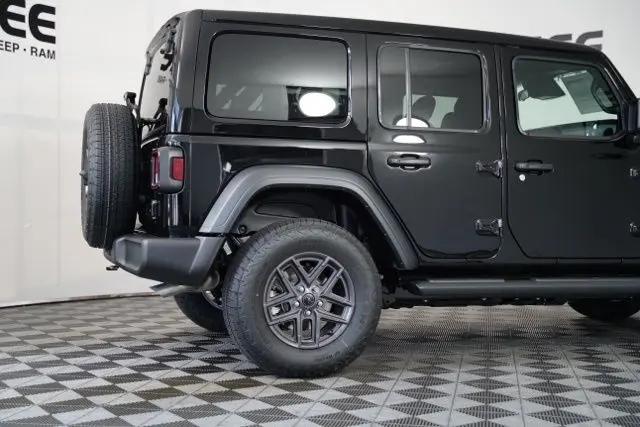 2025 Jeep Wrangler 4-Door Summit 4x4