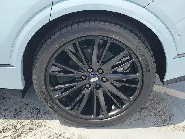 2026 Cadillac iQ V-Series AWD