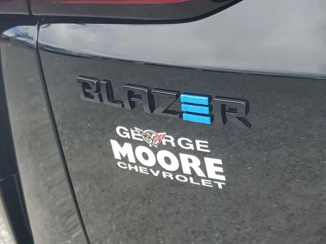 2025 Chevrolet V Blazer RWD RS