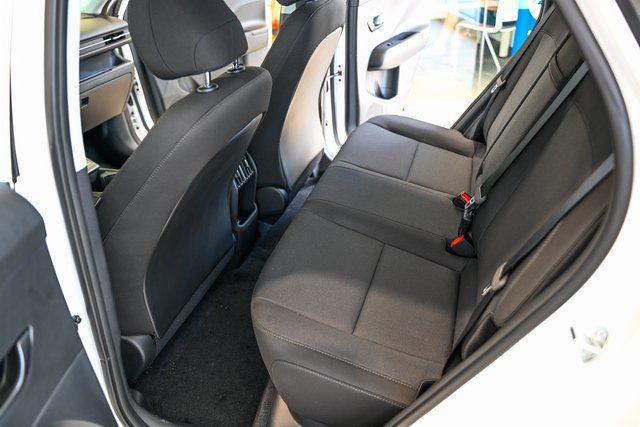 2025 Hyundai Kona EV SEL - Photo 7