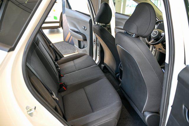 2025 Hyundai Kona EV SEL - Photo 10