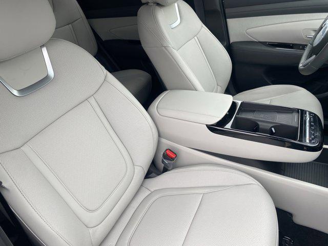 2025 Hyundai Tucson Limited - Photo 9