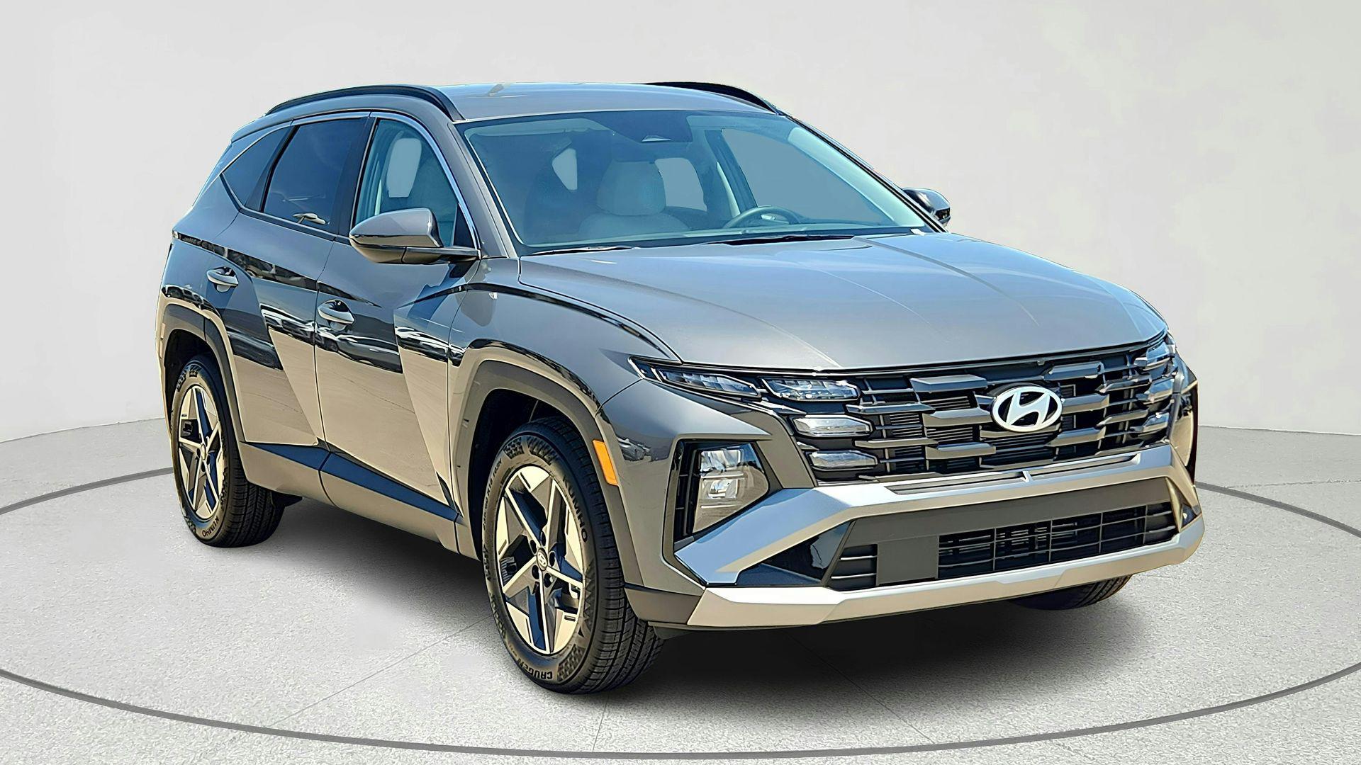 2026 Hyundai Tucson SEL FWD's photo