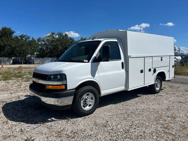 2025 Chevrolet Express Cutaway Work Van