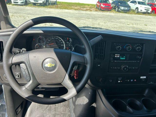 2025 Chevrolet Express Cutaway Work Van