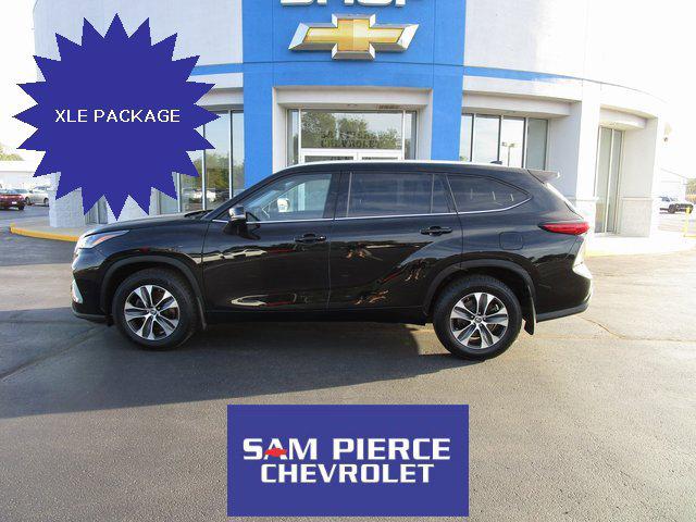 2022 Toyota Highlander XLE for sale in Daleville, IN