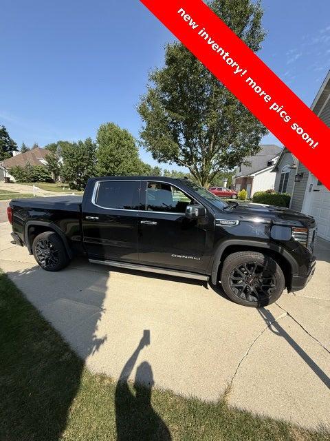 2023 GMC Sierra 1500 4WD Crew Cab Short Box Denali