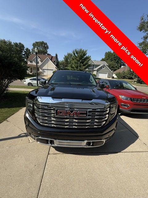 2023 GMC Sierra 1500 4WD Crew Cab Short Box Denali