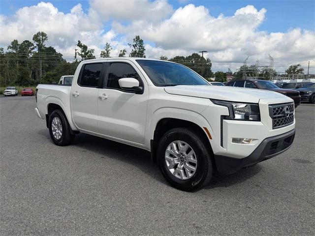 2022 Nissan Frontier Crew Cab SV 4x2