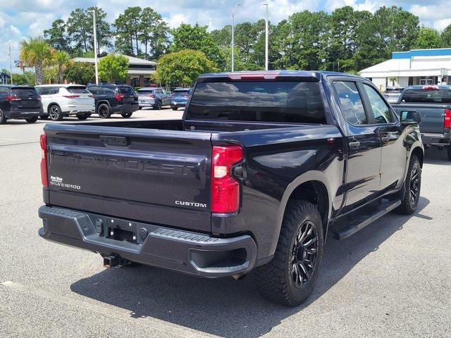 2022 Chevrolet Silverado 1500 2WD Crew Cab Short Bed Custom
