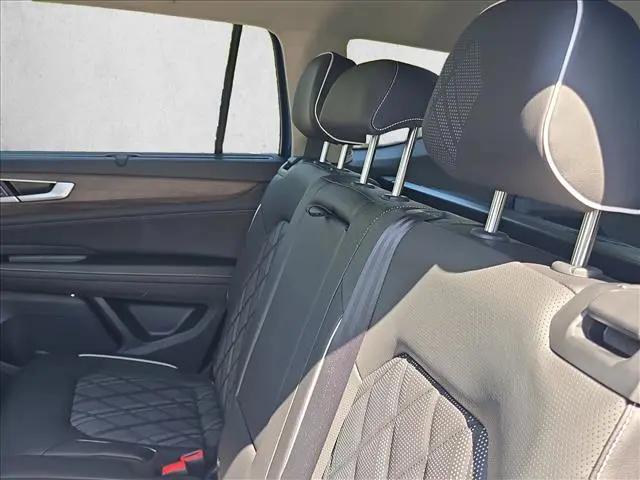 2026 Volkswagen Atlas SEL Premium R-Line