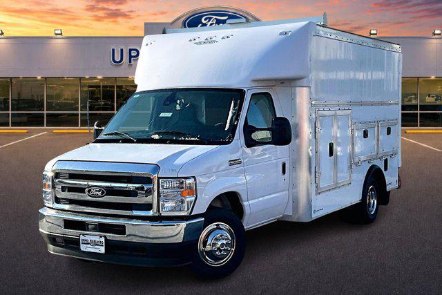 2026 Ford E-350 Cutaway Unknown