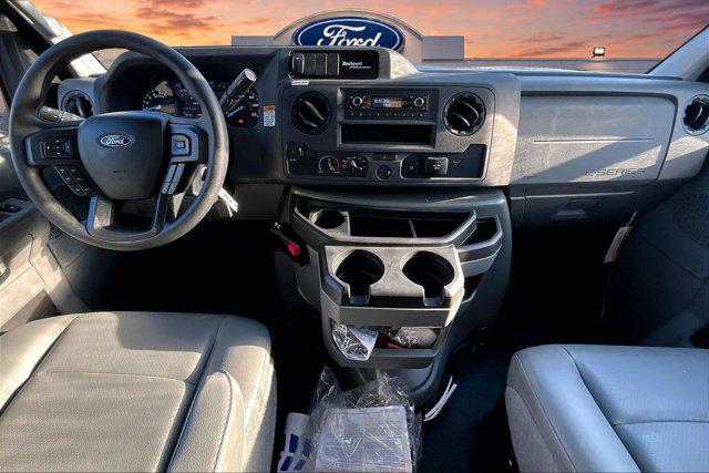 2026 Ford E-350 Cutaway Unknown