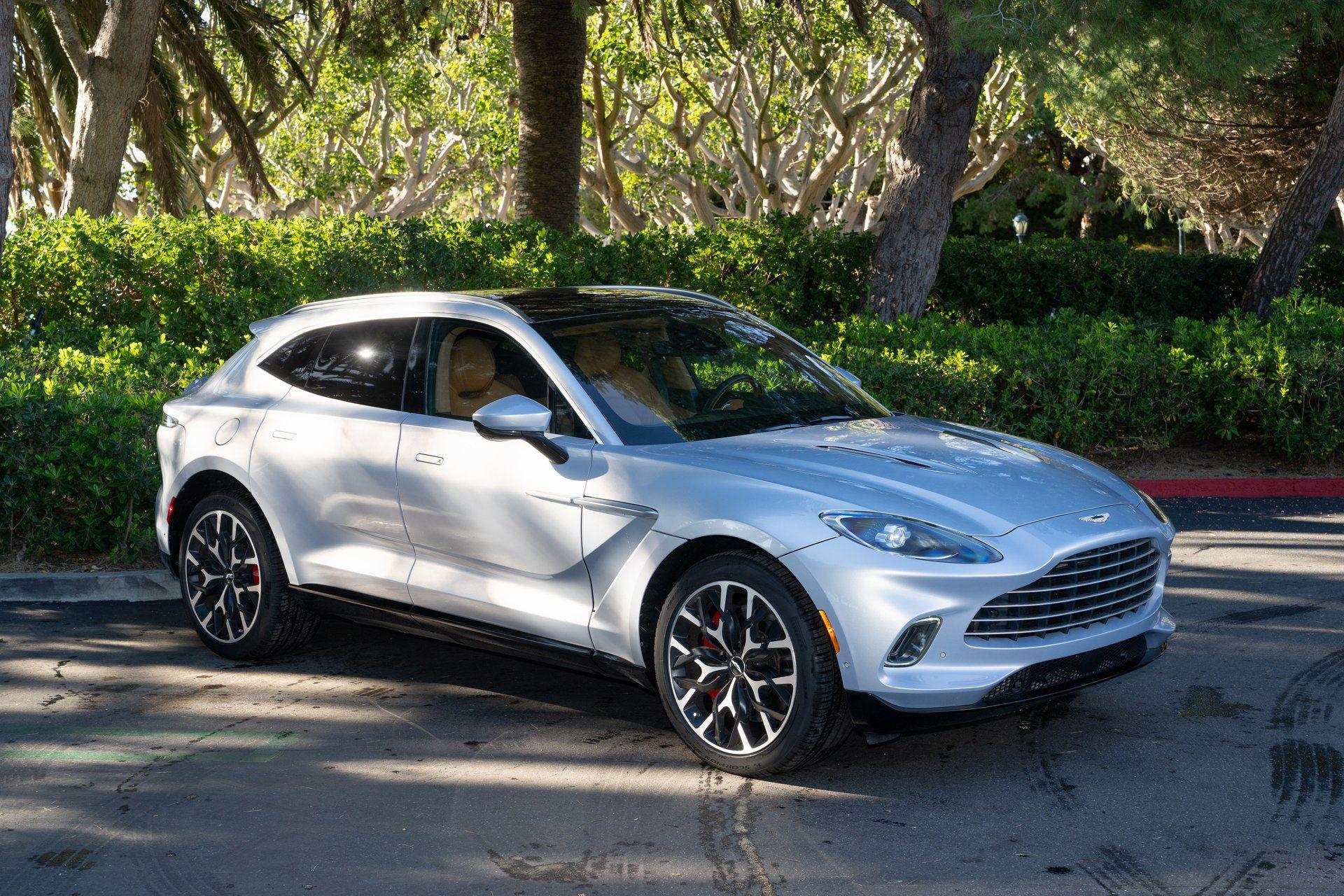 2021 Aston Martin DBX Base