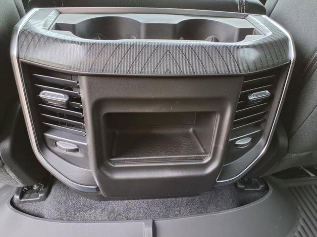2025 Ram 1500 Big Horn Crew Cab 4x4 5'7" Box