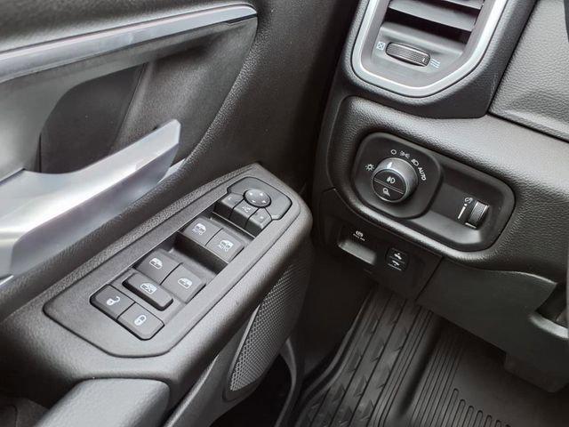 2025 Ram 1500 Big Horn Crew Cab 4x4 5'7" Box