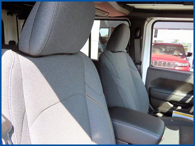 2025 Jeep Wrangler 4-Door Summit 4x4