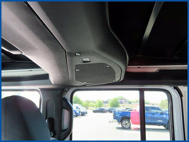 2025 Jeep Wrangler 4-Door Summit 4x4