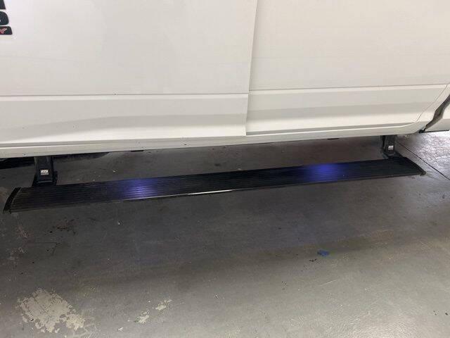 2017 Ram 2500 Laramie Crew Cab 4x4 8' Box