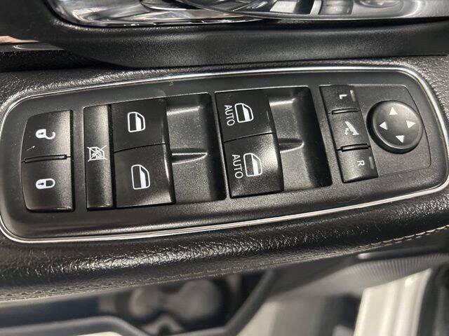 2017 Ram 2500 Laramie Crew Cab 4x4 8' Box