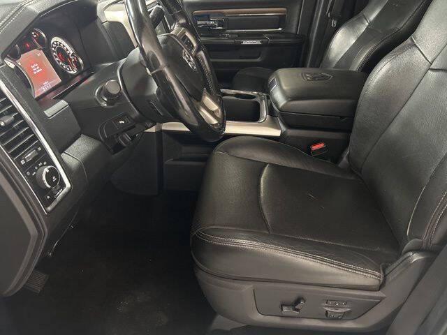 2017 Ram 2500 Laramie Crew Cab 4x4 8' Box