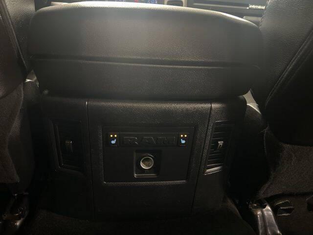 2017 Ram 2500 Laramie Crew Cab 4x4 8' Box