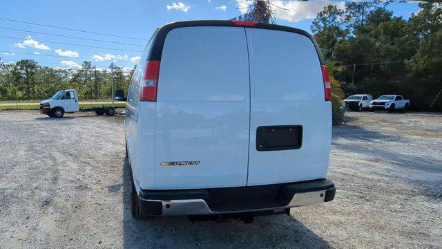 2025 Chevrolet Express Cargo Van RWD 2500 Regular Wheelbase WT