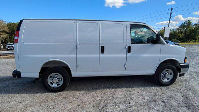 2025 Chevrolet Express Cargo Van RWD 2500 Regular Wheelbase WT