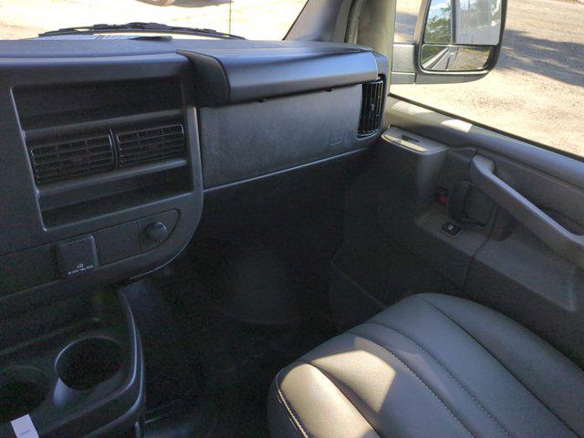 2025 Chevrolet Express Cargo Van RWD 2500 Regular Wheelbase WT