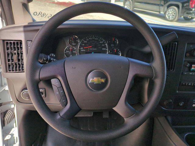 2025 Chevrolet Express Cargo Van RWD 2500 Regular Wheelbase WT