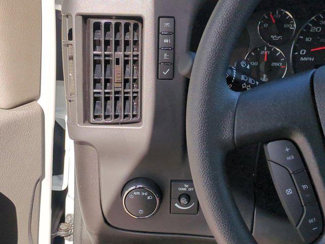 2025 Chevrolet Express Cargo Van RWD 2500 Regular Wheelbase WT