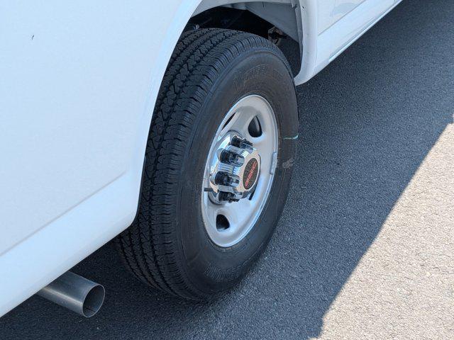 2025 GMC Savana Cargo RWD 2500 Regular Wheelbase Work Van