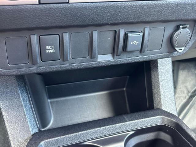 2022 Toyota Tacoma SR V6