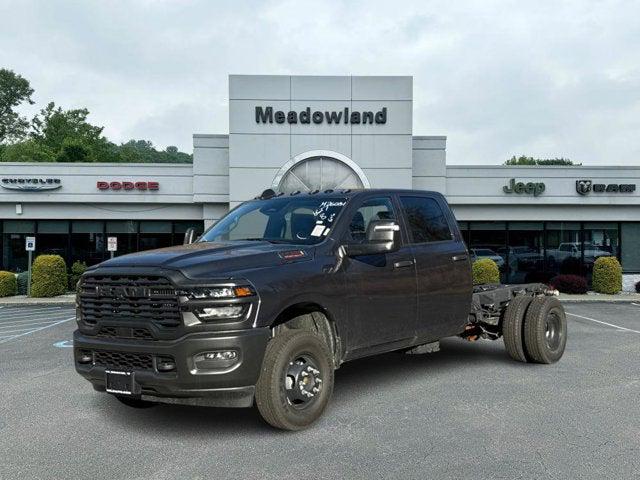 2026 RAM 3500 Chassis RAM 3500 TRADESMAN CREW CAB CHASSIS 4X4 60 CA