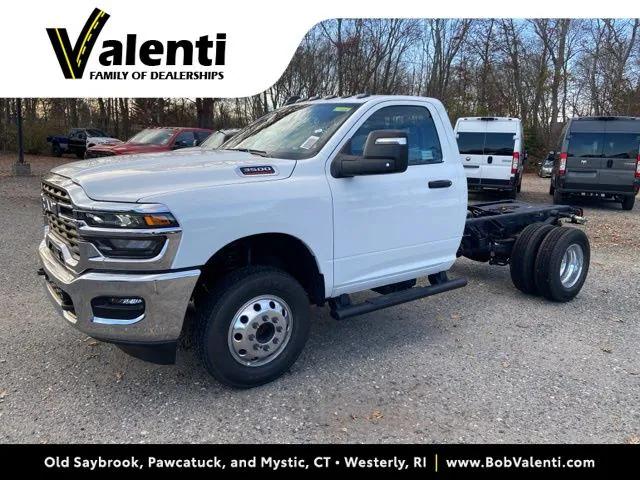 2026 RAM Ram 3500 Chassis Cab RAM 3500 TRADESMAN CHASSIS REGULAR CAB 4X4 60 CA 2026 RAM Ram 3500 Chassis Cab RAM 3500 TRADESMAN CHASSIS REGULAR CAB 4X4 60 CA
