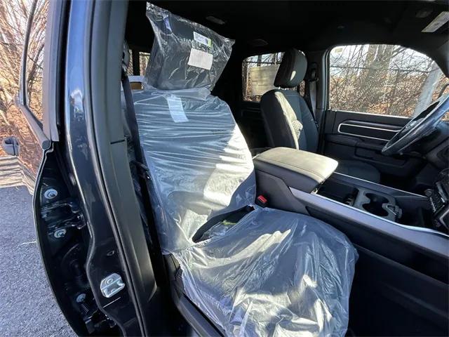 2026 Ram 3500 Big Horn Crew Cab 4x4 6'4" Box