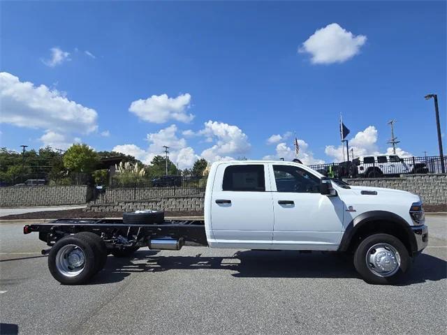 2026 RAM Ram 5500 Chassis Cab RAM 5500 TRADESMAN CHASSIS CREW CAB 4X4 84 CA