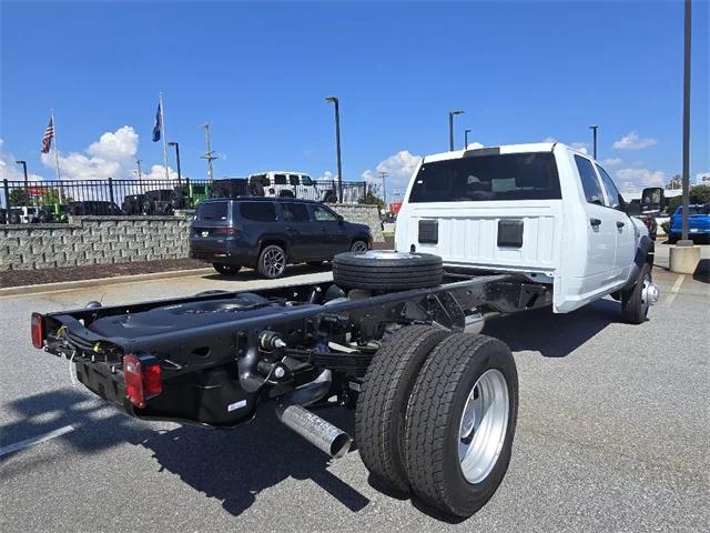 2026 RAM Ram 5500 Chassis Cab RAM 5500 TRADESMAN CHASSIS CREW CAB 4X4 84 CA