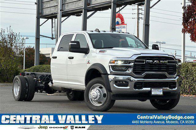 2026 RAM Ram 5500 Chassis Cab RAM 5500 TRADESMAN CHASSIS CREW CAB 4X4 84 CA