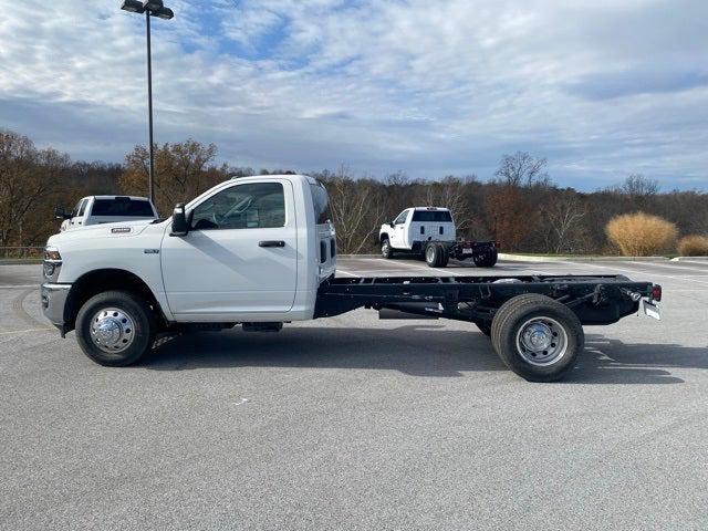 2026 RAM Ram 3500 Chassis Cab RAM 3500 TRADESMAN CHASSIS REGULAR CAB 4X2 84 CA 2026 RAM Ram 3500 Chassis Cab RAM 3500 TRADESMAN CHASSIS REGULAR CAB 4X2 84 CA