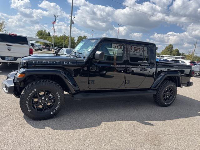 2025 Jeep Gladiator GLADIATOR HIGH TIDE 4X4