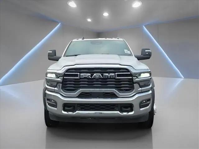 2026 RAM Ram 5500 Chassis Cab RAM 5500 TRADESMAN CHASSIS CREW CAB 4X4 84 CA 2026 RAM Ram 5500 Chassis Cab RAM 5500 TRADESMAN CHASSIS CREW CAB 4X4 84 CA